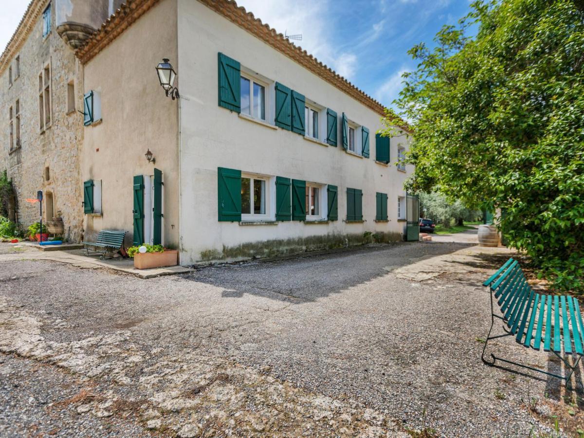 Flat In A Beautiful Building With Pool Apartment Meze Exterior photo